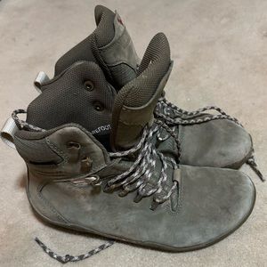 Vivo barefoot hiking boots